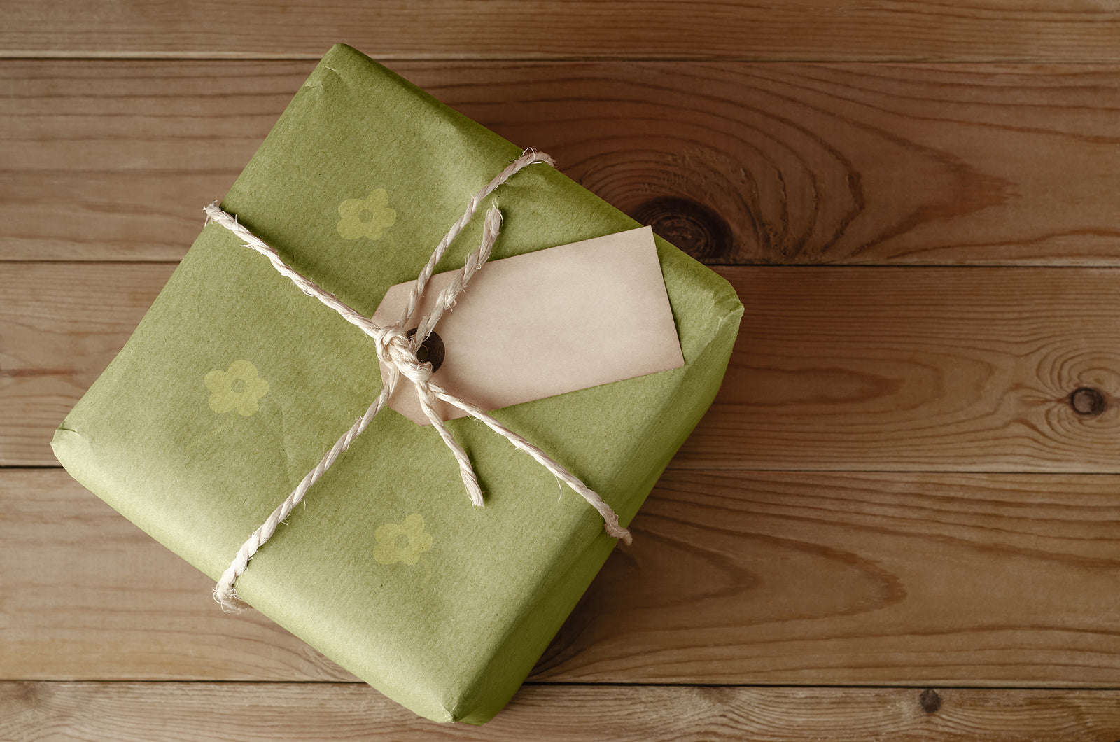 Customisable boxes uk - parcel tied with string