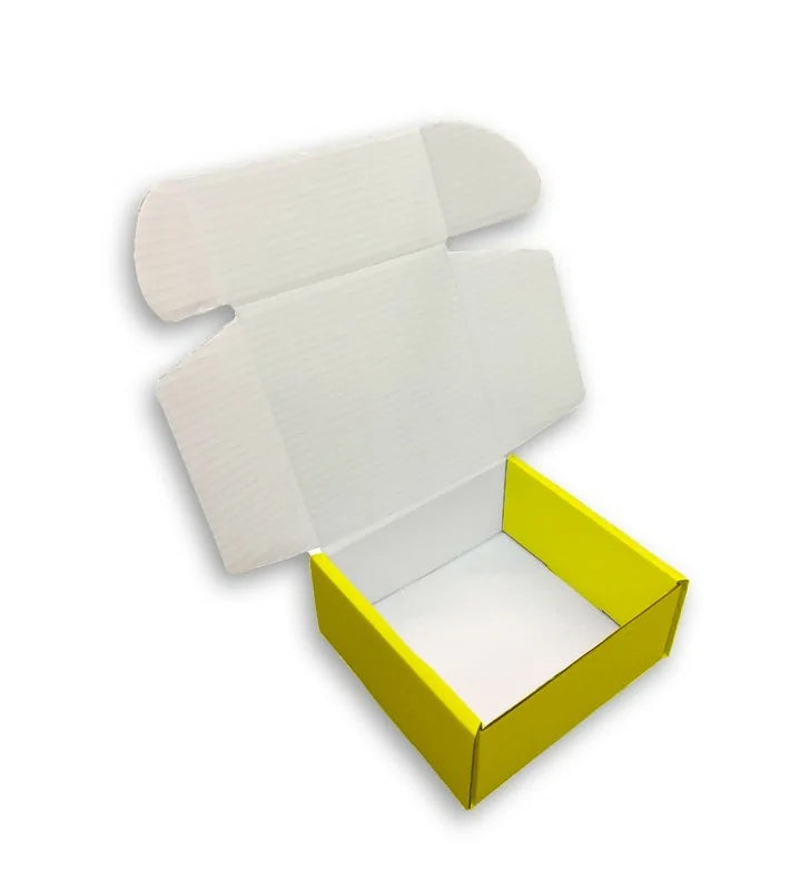 392 x 286 x 18mm Postal Mailing Box