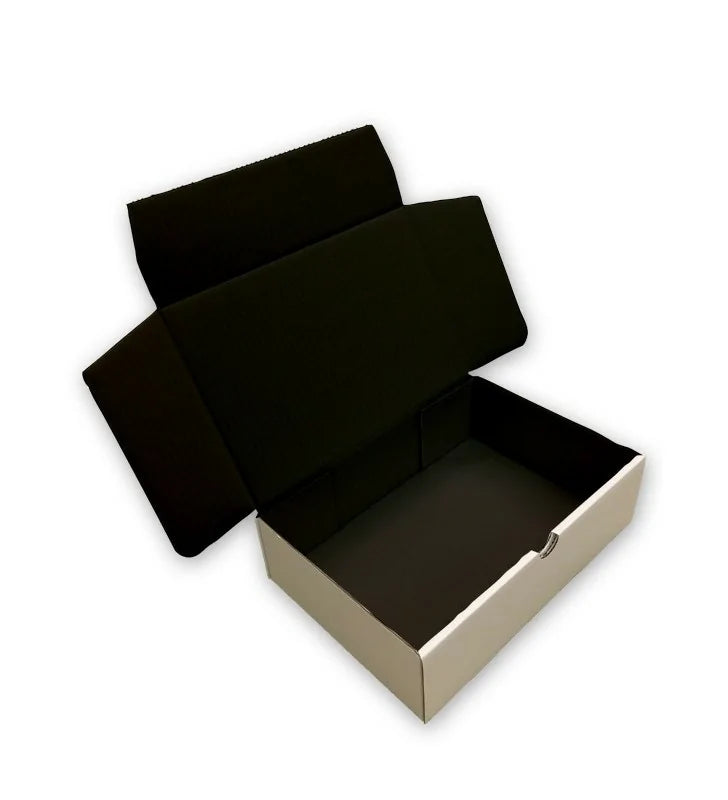 150 x 150 x 28mm Postal Mailing Box