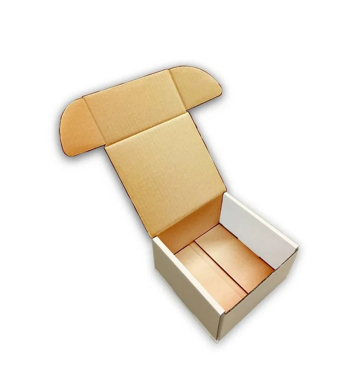 White/ brown mailing box 